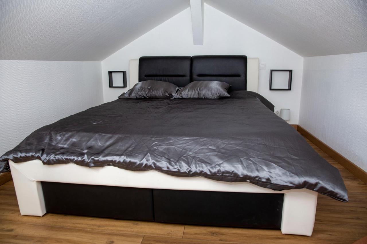 The Private Apartment Roissy 15 Min Parc Asterix Chantilly La Chapelle-en-Serval ภายนอก รูปภาพ